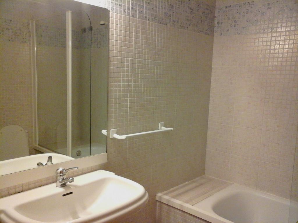 Apartament Fira L'Hospitalet de Llobregat Exteriör bild