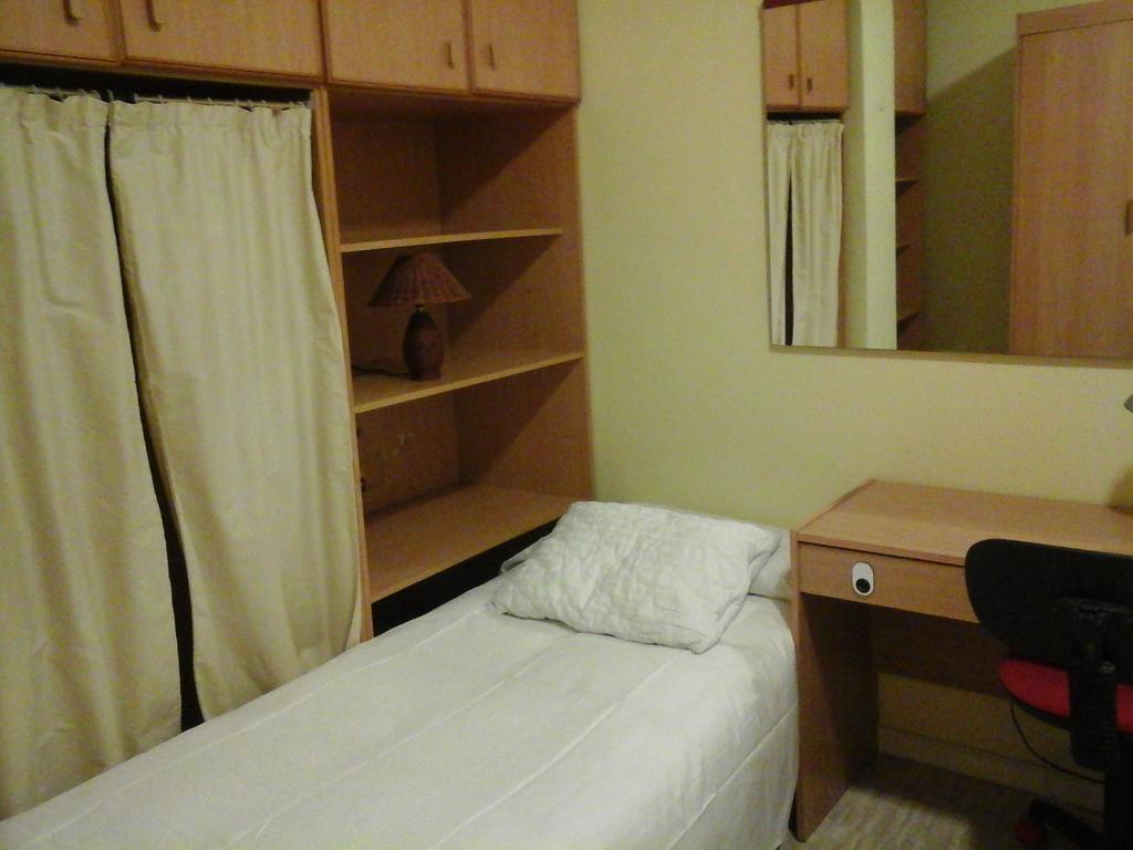 Apartament Fira L'Hospitalet de Llobregat Exteriör bild