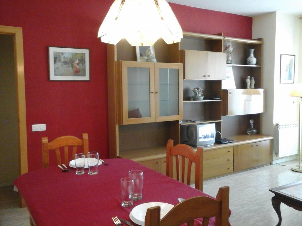 Apartament Fira L'Hospitalet de Llobregat Rum bild
